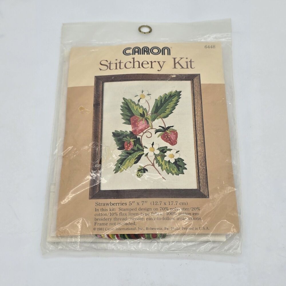 Vintage Caron Stitchery Kit Strawberries 5"x7" Design 6448